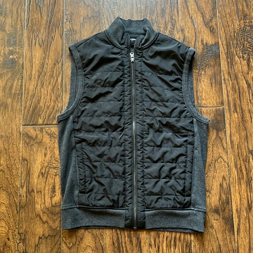Banana Republic women’s size small black and gray vest